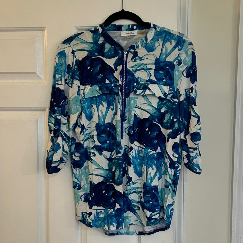 Calvin Klein Abstract Blue and White Blouse